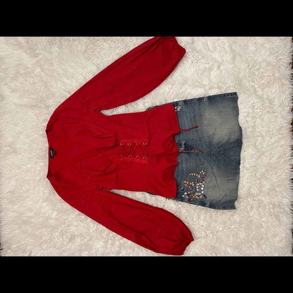 Red 🔥 - Picture 2 of 3
